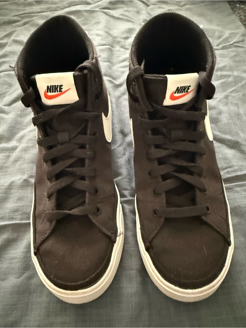 Nike Women’s High-Top Canvas Sneakers in Black and White - Picture 2 of 4
